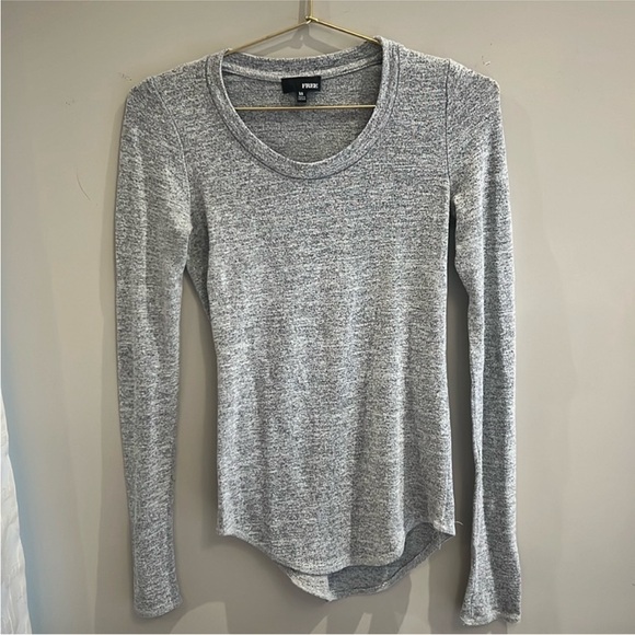 WILFRED FREE LONGSLEEVE - Picture 1 of 4